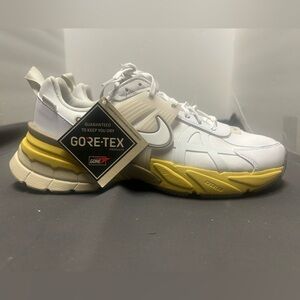 Nike White and Yellow Gore-Tex Athletic Shoes